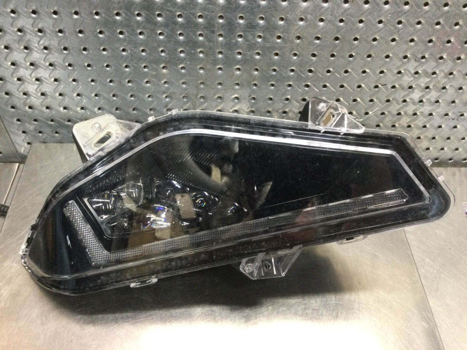 POLARIS RANGER HEADLIGHT 2415406 S019a