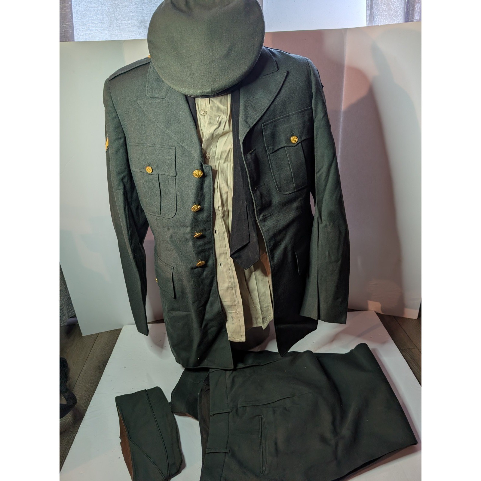 US Army 4th Armored Division Uniform Jacket Hat Pants Good Condition 37XL 31x34