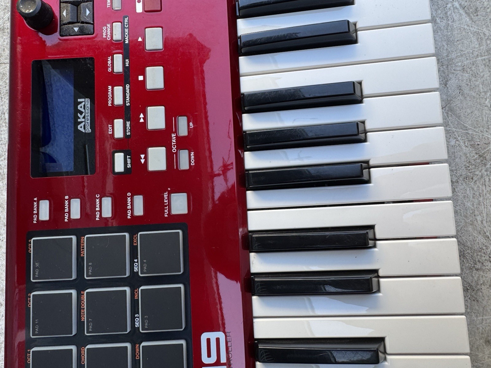 Akai Professional MAX49 USB/MIDI/CV Keyboard Controller with Touch Faders