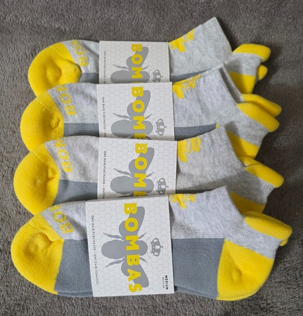 4-Pack (4 pairs) Bombas Original Ankle Socks Canary Yellow & Grey Women's Medium