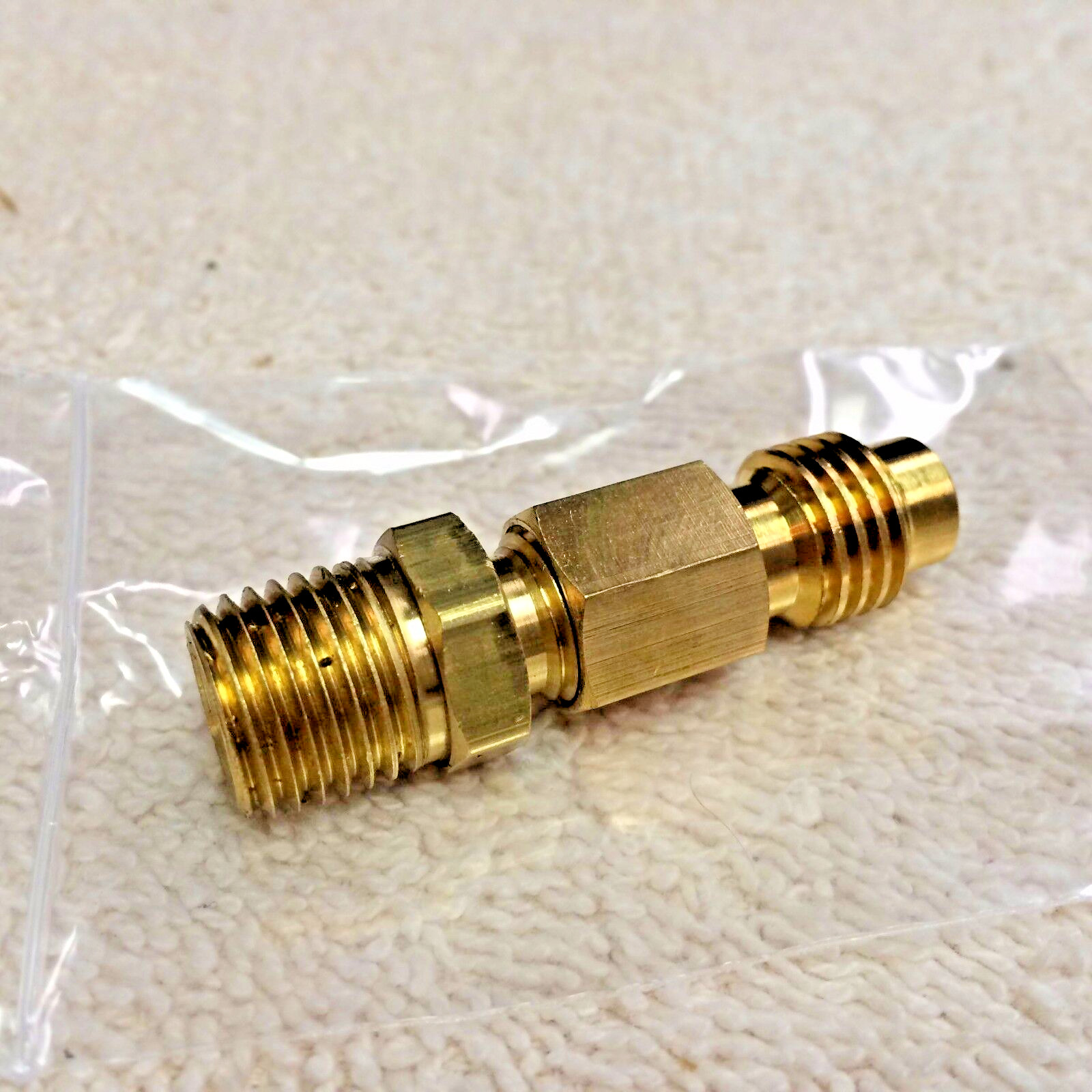 Refrigeration Adapter, 1/4" N.P.T. male x 1/2" ACME (R134A) Male, AD48 & W30-2