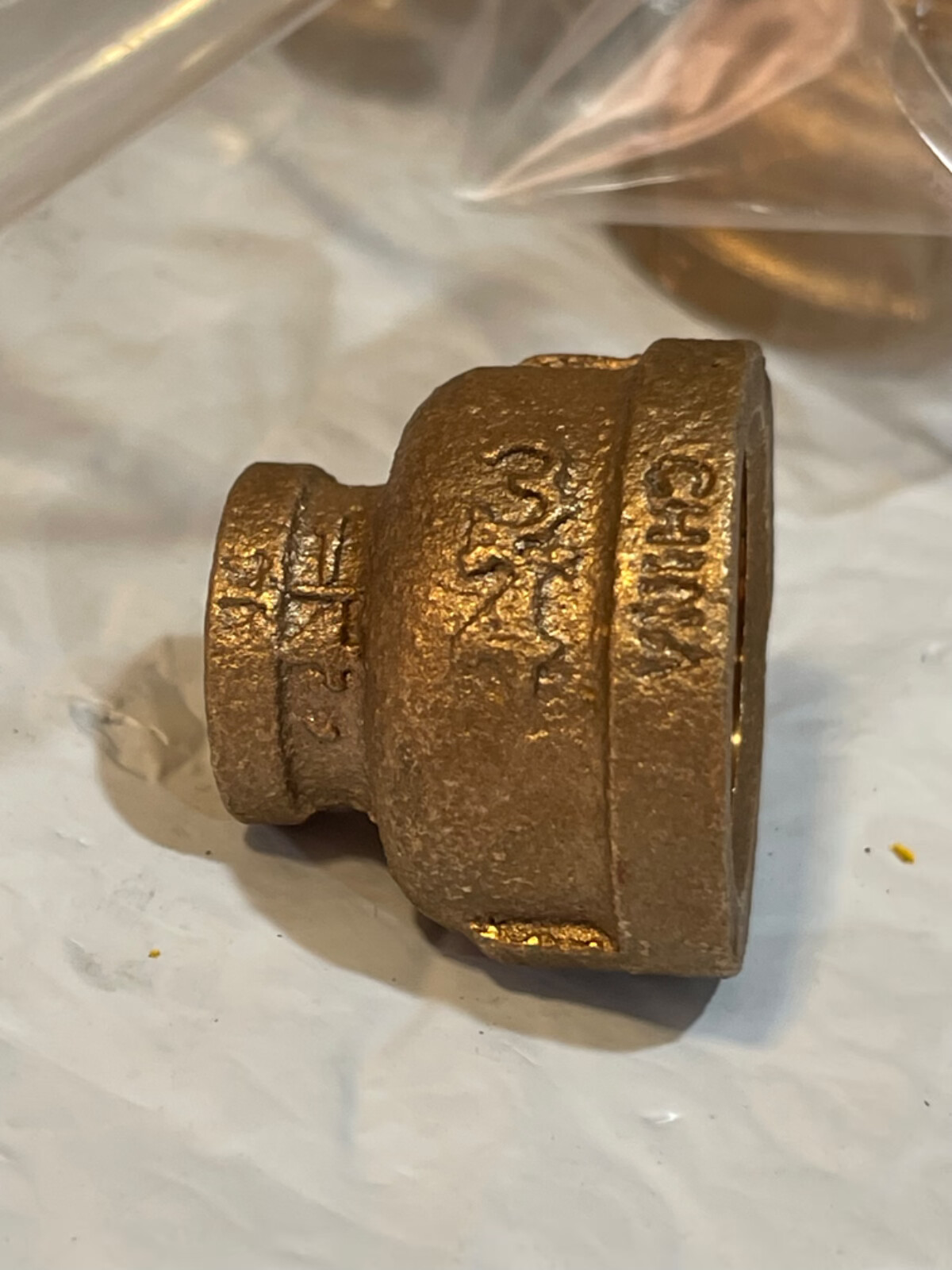 25 NEW Everflow Brass 3/4 in. x 1/4 in. NPT Lead Free Reducing Coupling (S3)