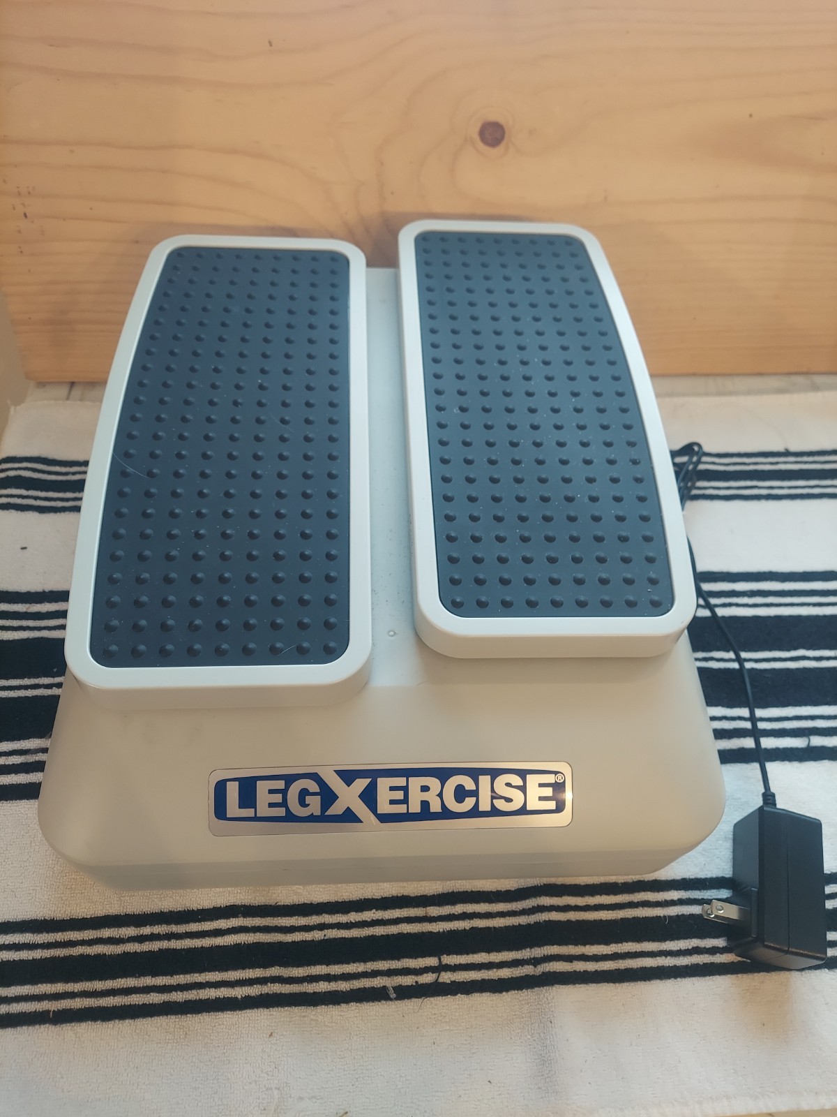 LegXercise LEGX-011 Motorized Leg Activator Exercise Machine w/ Cord Tested
