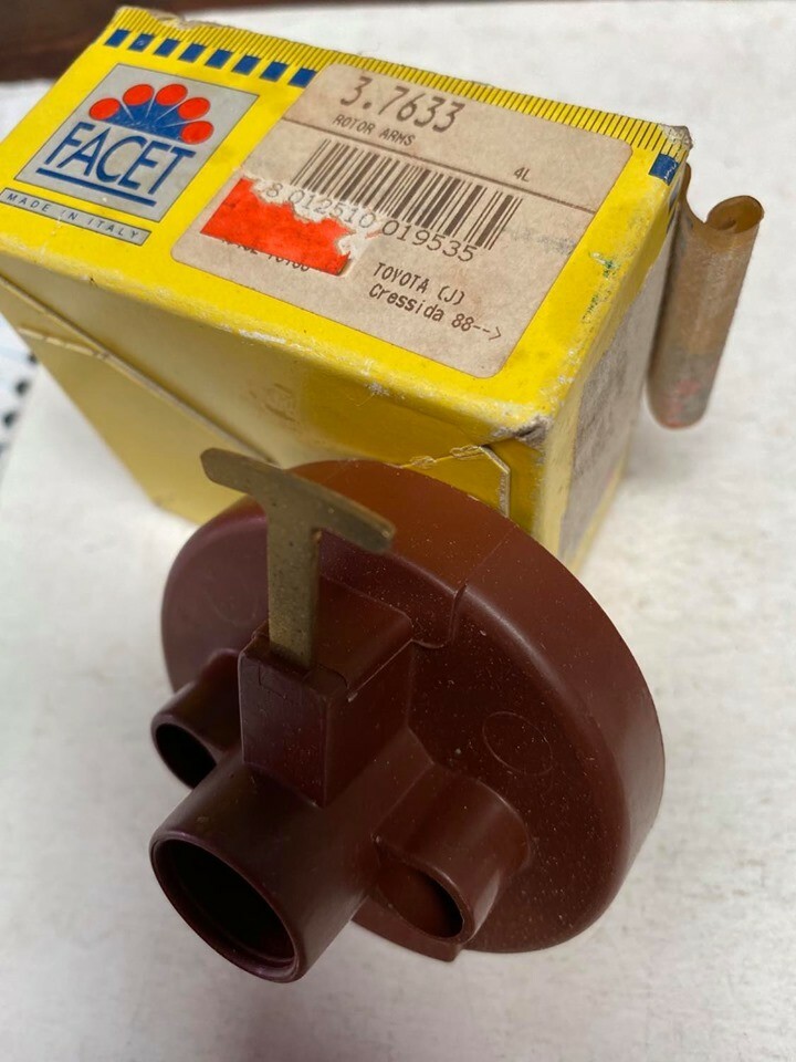Facet Distributor Rotor for Toyota. 3.7633. UPC 01251001953