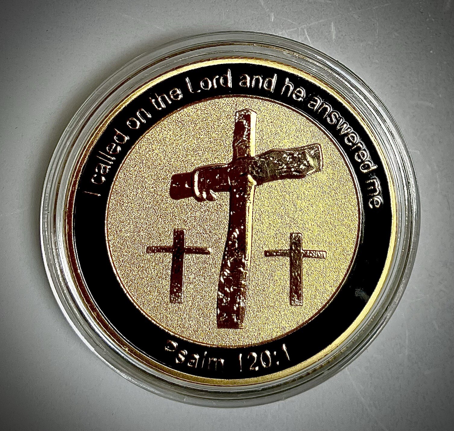 Gold Colored Challenge Coin-3 Crosses-Dove-Prayer-Bible Verses-NEW
