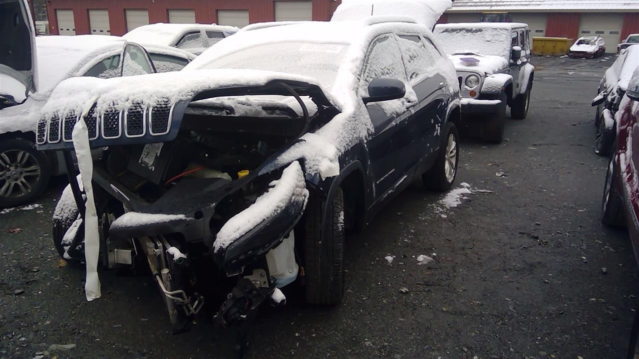 Used Glove Box fits: 2019 Jeep Cherokee Grade A