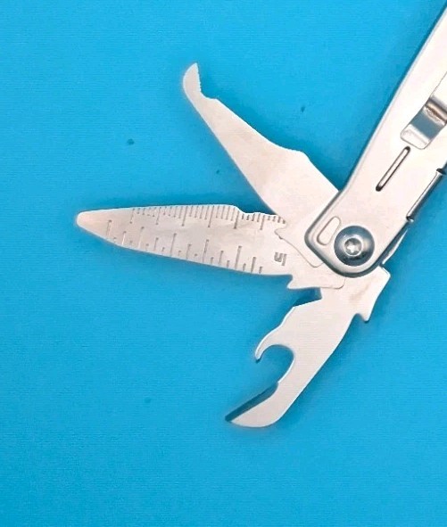 LEATHERMAN WINGMAN MULTI-TOOL! FAST SHIPPING!