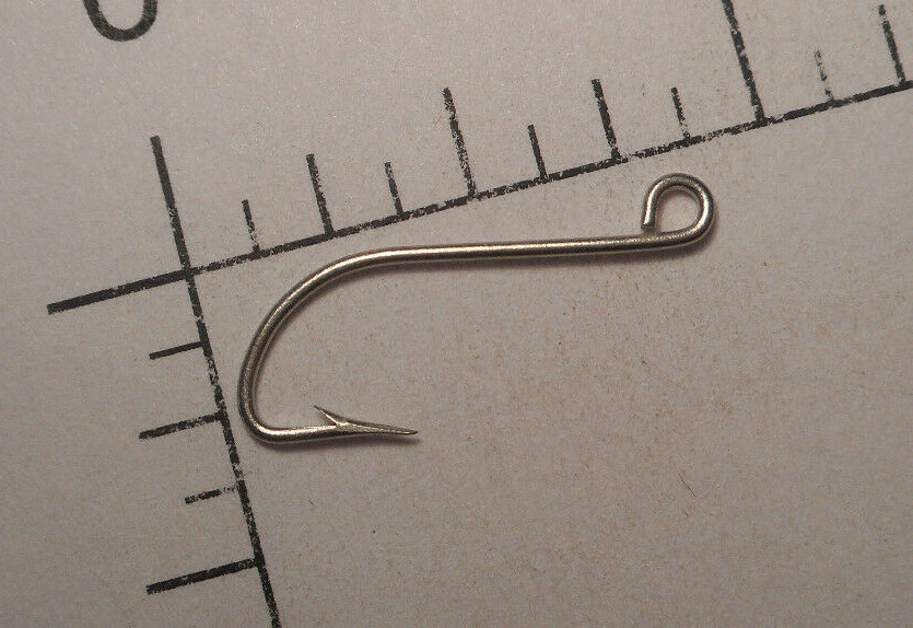 200 MUSTAD HOOKS #5 Fly Tying Limerick Large EYED Tinned NORWAY 7105