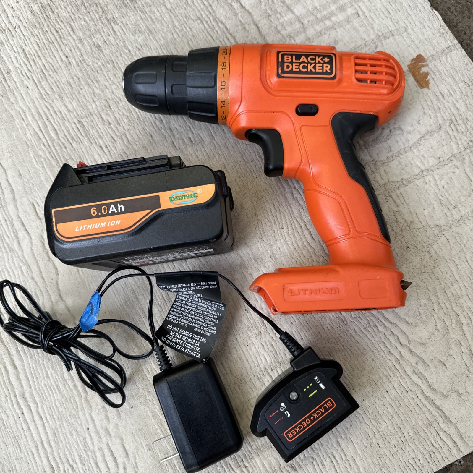 BLACK+DECKER LD120  20V MAX Drill Cordless Lithium W/Battery LB20X & Charger.