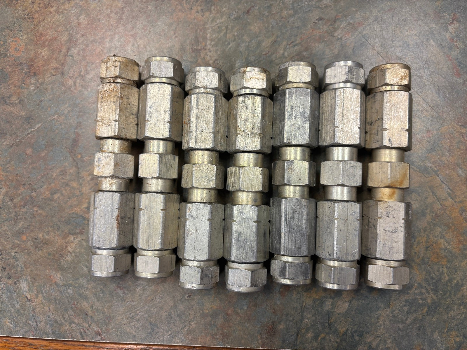 Used Gilbert GRS-12-SP-DU-01 7pcs