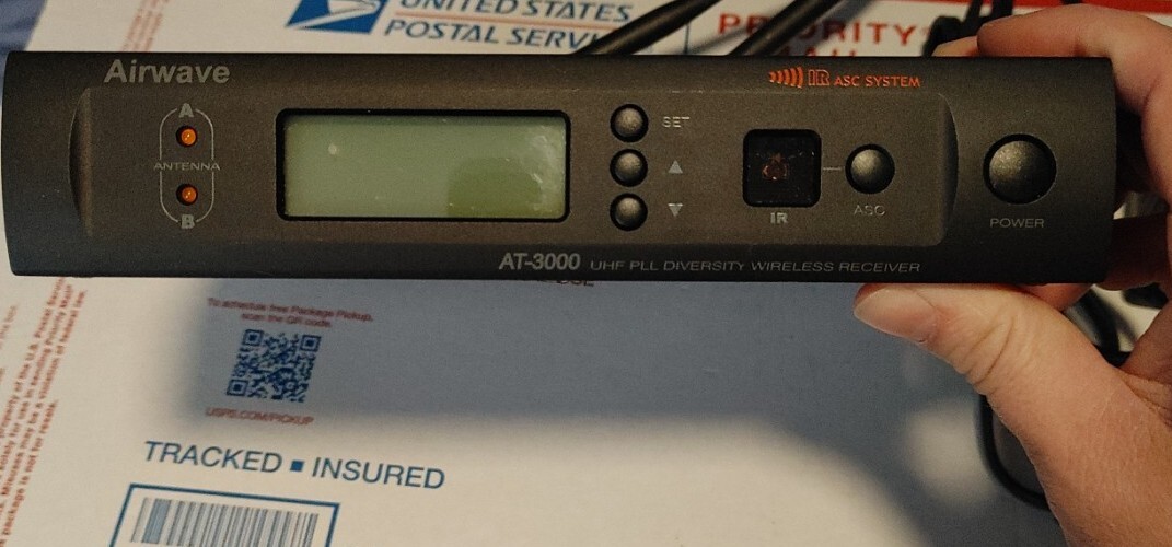 Airwave Technologies AT-3000 UHF Diversity Wireless Microphone Receiver
