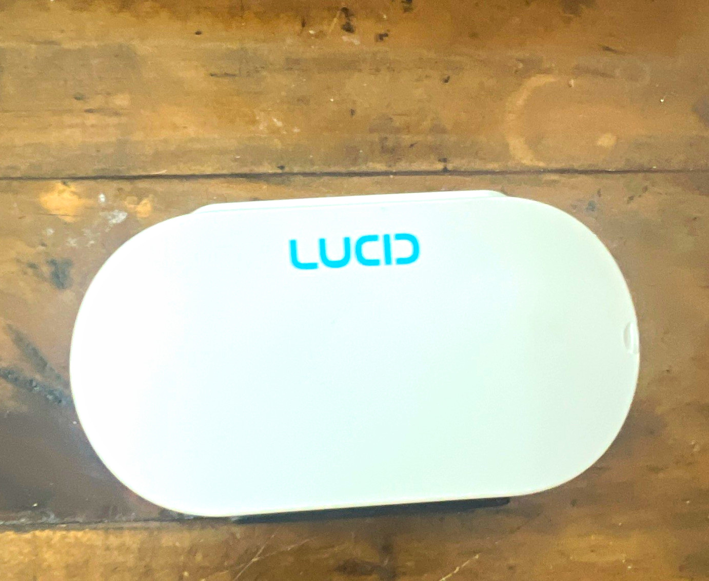 LUCID Standalone VR Headset Dual-Lens Camera Black/White with Carrying Case