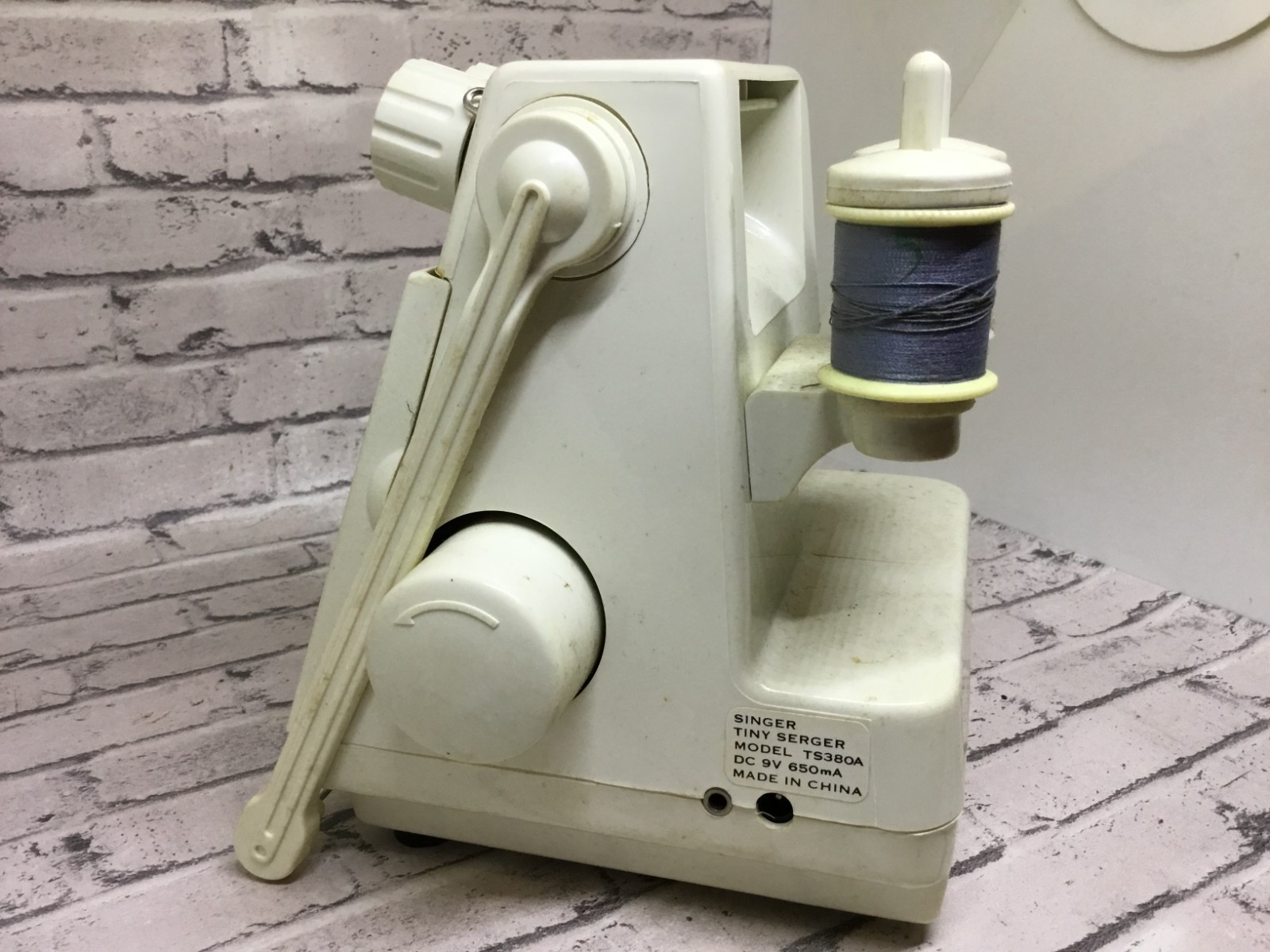 singer tiny serger ts380 plus parts only no cords untested