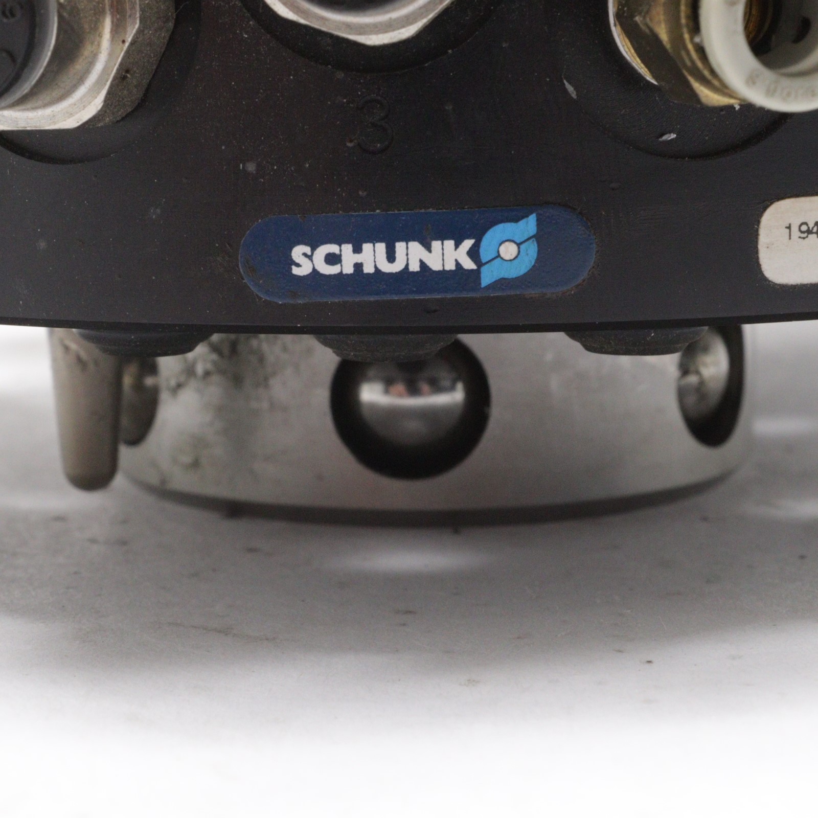 SCHUNK ROBOT QUICK CHANGE MASTER ATTACHMENT BOTTOM ATTACHMENT 302364 9949324