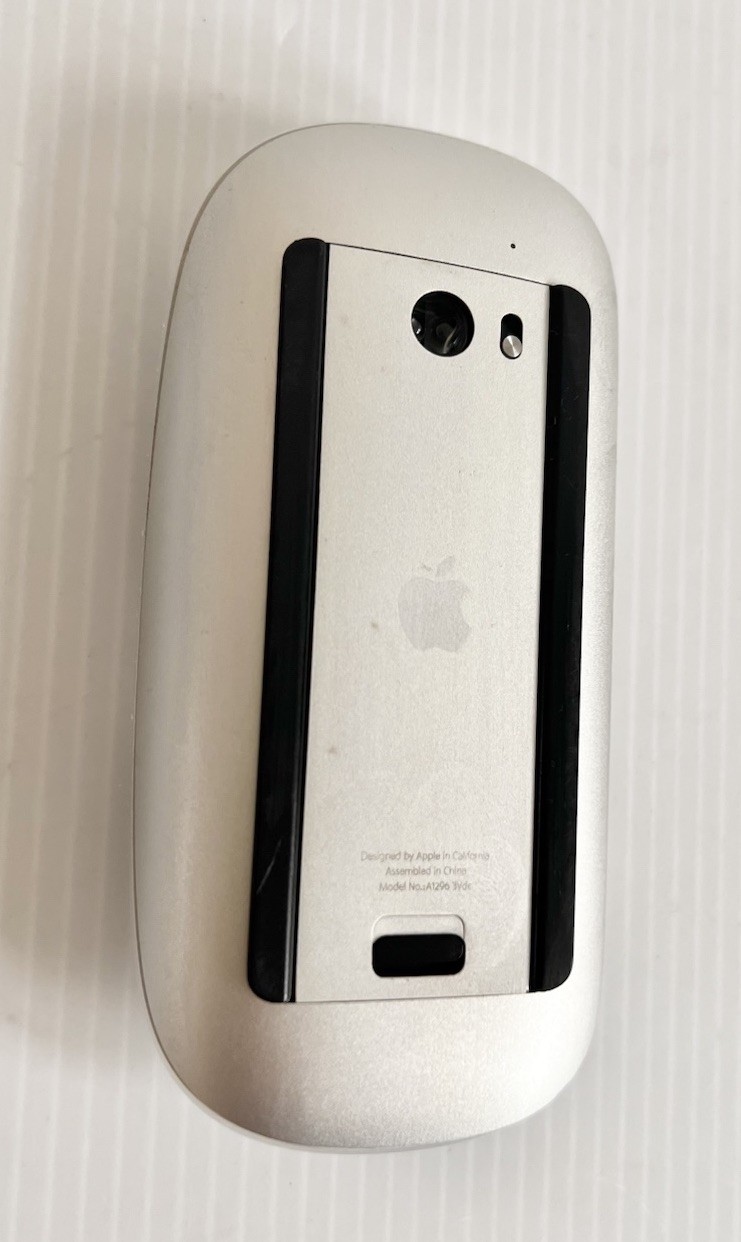 Apple Magic Mouse A1296 Wireless White Bluetooth Good Condition Tested