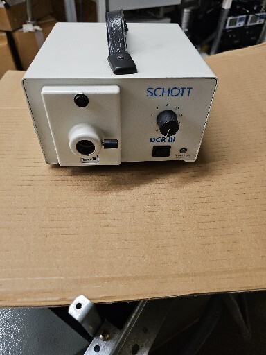Schott 20800 DCR III Fiber Optic Light Source 18mm Out EKE Lamp 150W, 90-265 VAC