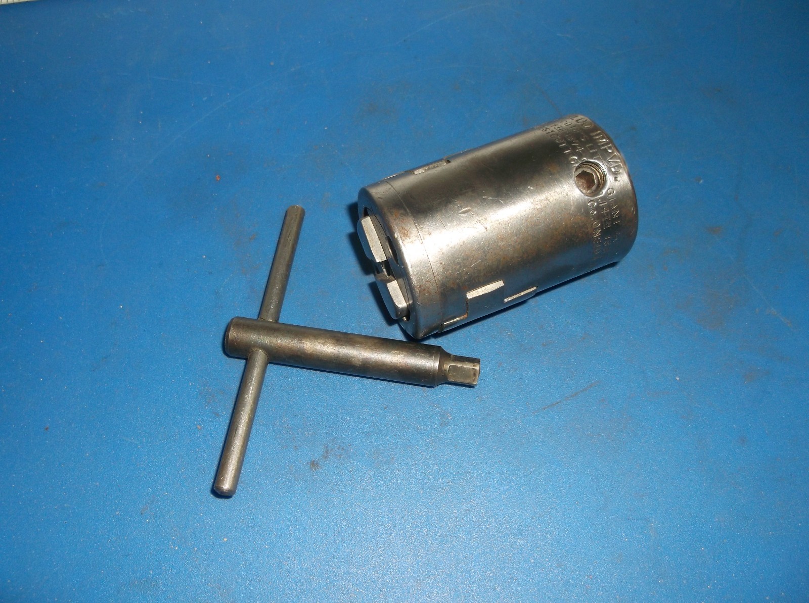 ANTIQUE (WESTCOTT  CO.) 1/4" DRILL CHUCK  AND KEY MARKED  (MAR. 17TH 1874)