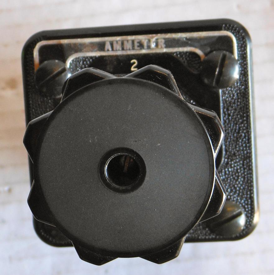 GE GENERAL ELECTRONICS TYPE SMB SWITCH 10AA092, CONTROL SWITCH, KNURLED DESIGN,