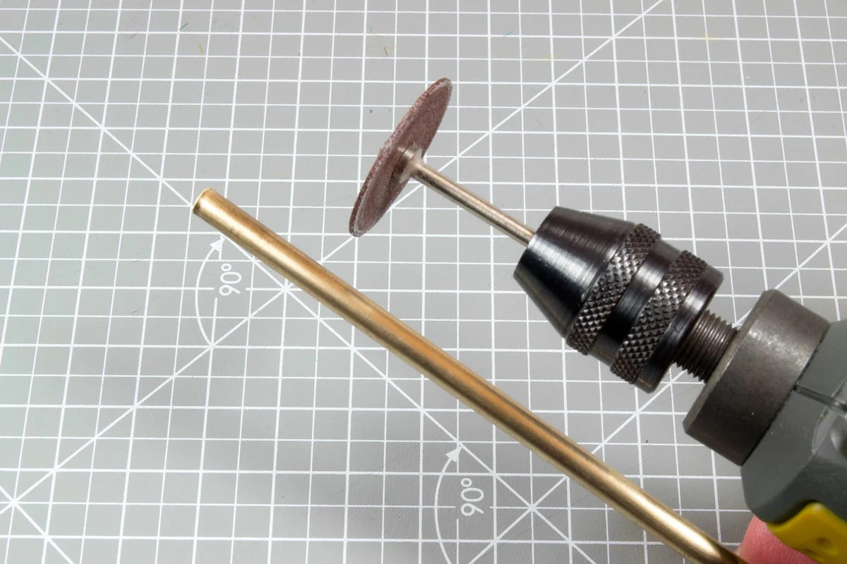 AK Interactive - Brass Pipes 2.4mm, 2 Units AK9120