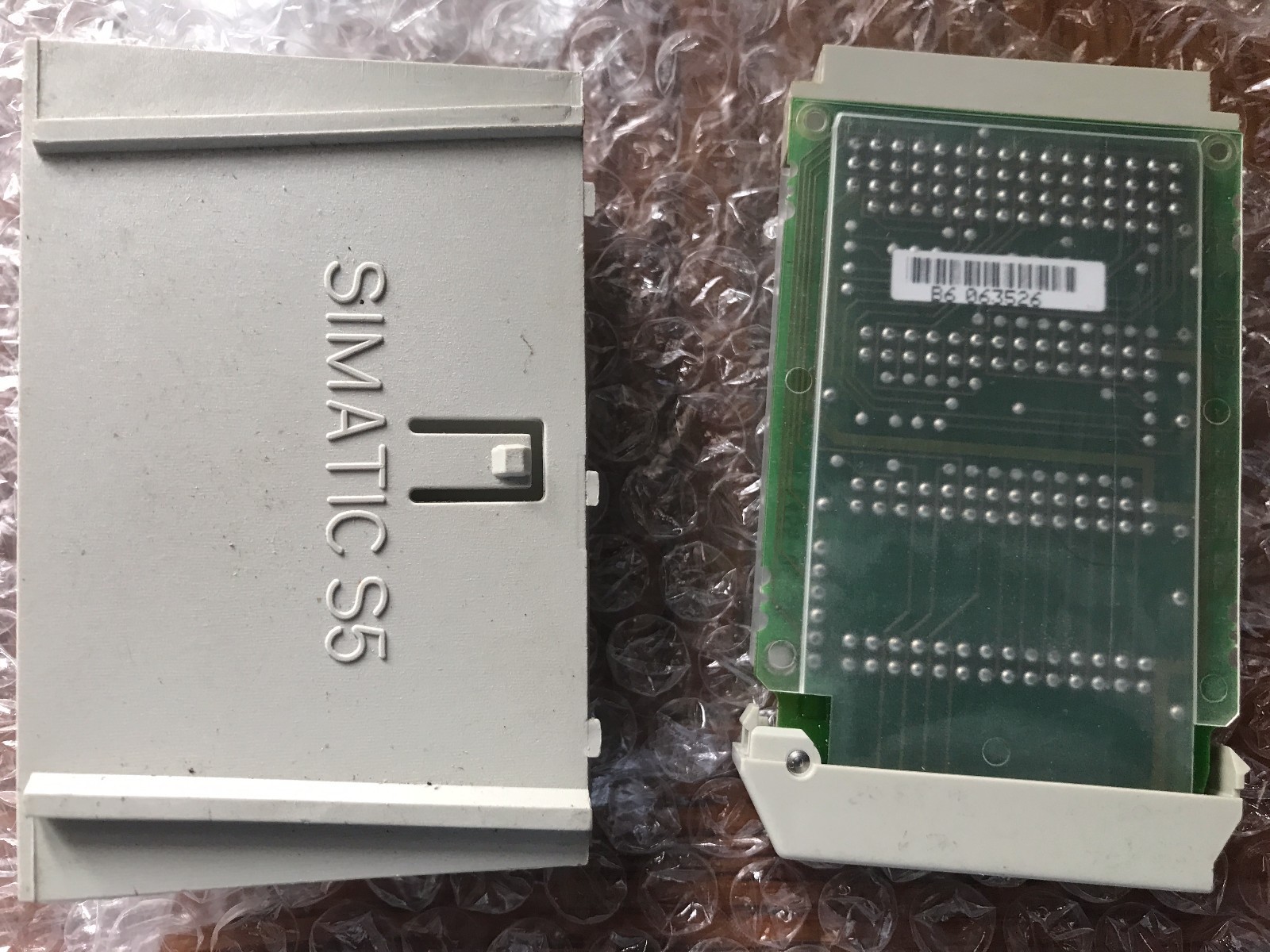 NEW SIEMENS 6ES5373-0AA41 EPROM MEMORY MODULE with 6ES5980-4BA11 CASE