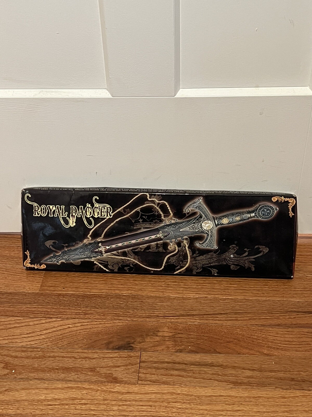 Royal Dagger Decorative 17” Fantasy Knife With Scabbard And Box