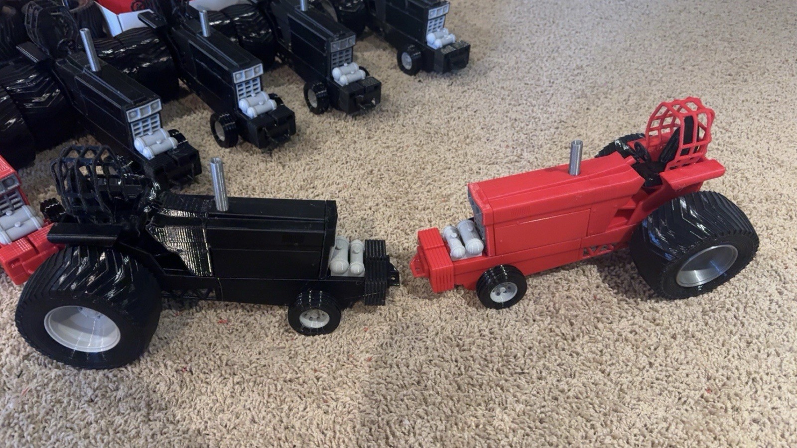 1/16th Pulling Tractors  red & Black