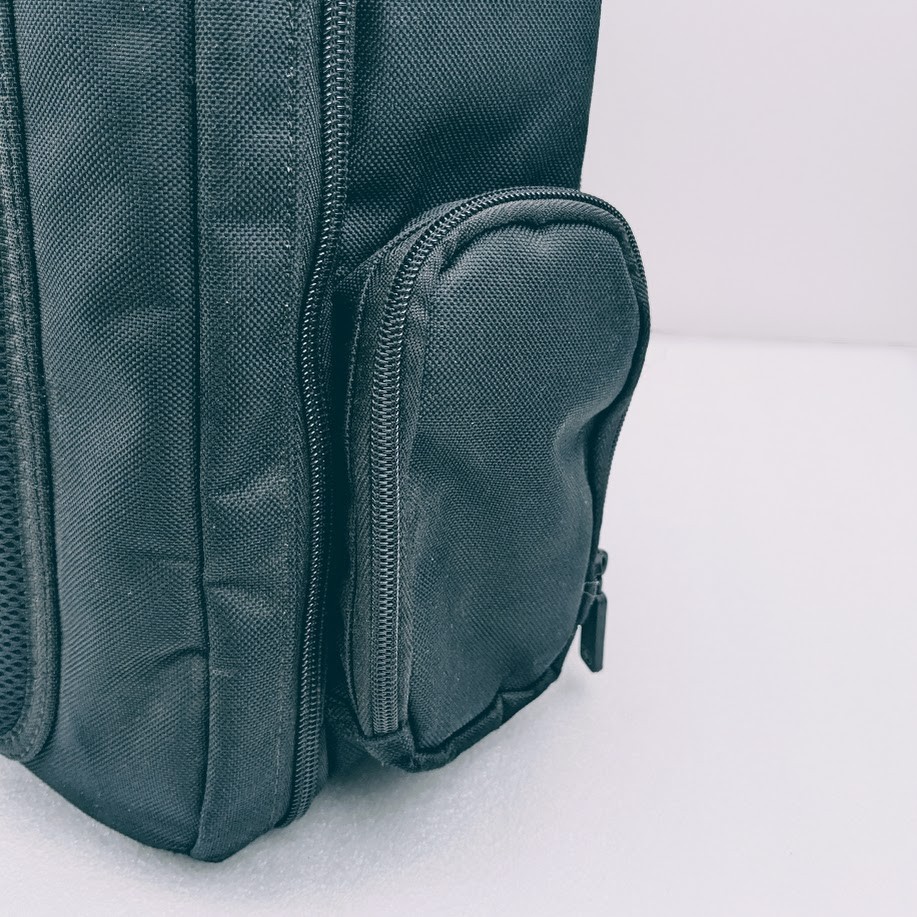 Ogio Technologio, Messenger / Laptop Bag, Two To One Shoulder Strap System, NICE