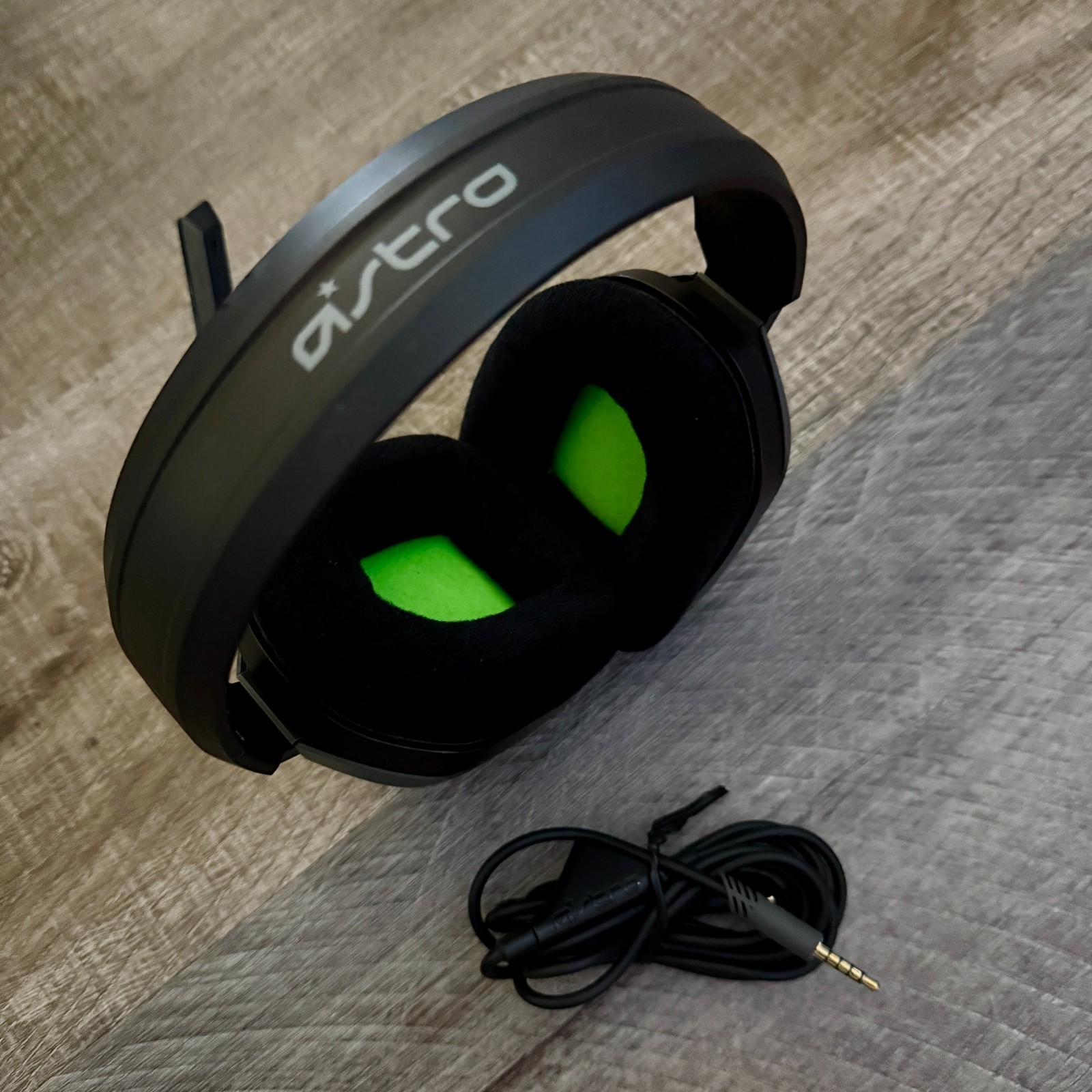ASTRO A10 3.5mm Wired Gaming Headset for Xbox Series X|S, Xbox One - Black/Green
