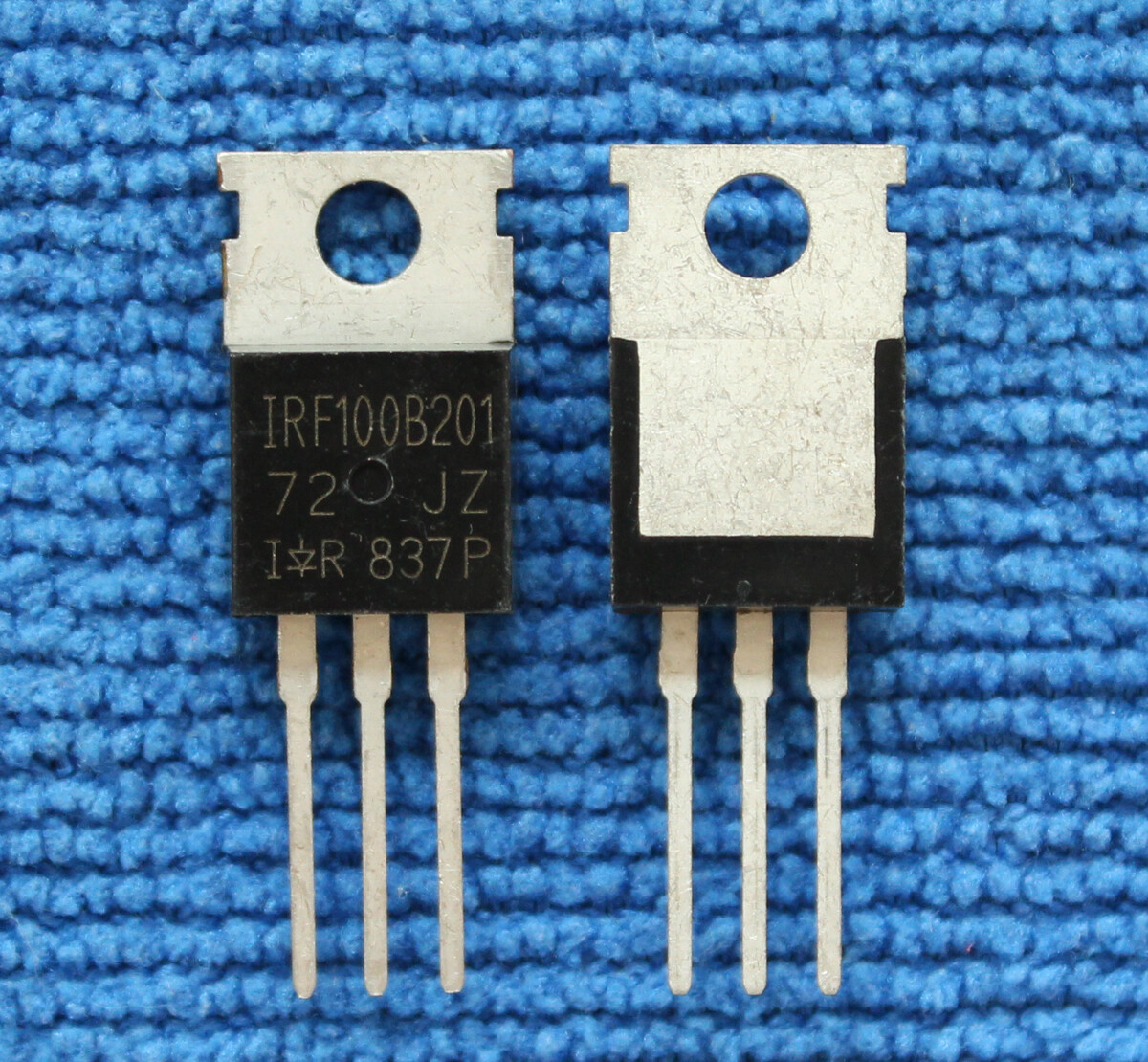 10pcs IRF100B201 F100B201 Integrated Circuit IC TO-220
