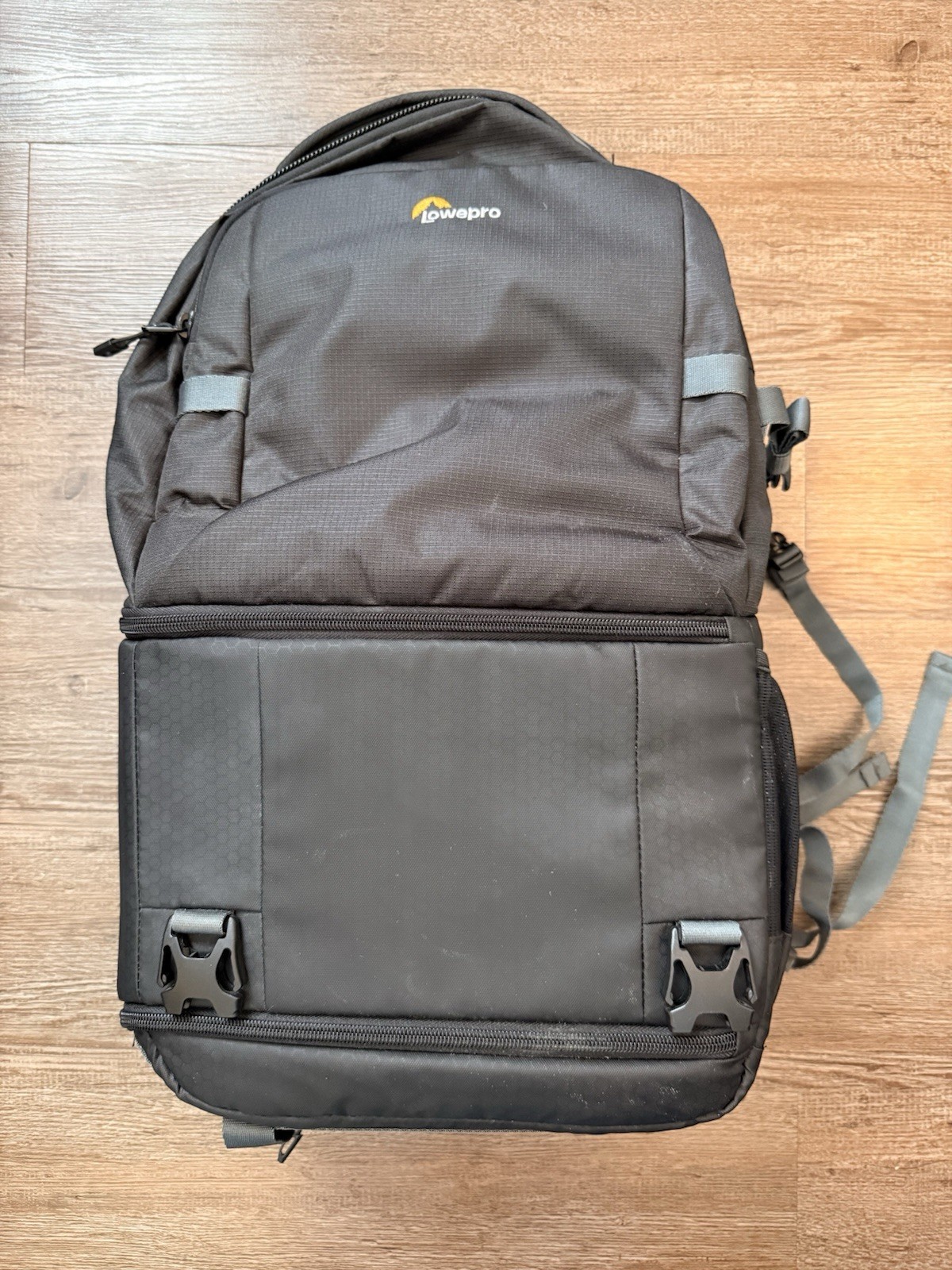 Lowepro Fastpack BP 250 AW III DSLR Camera Backpack Black