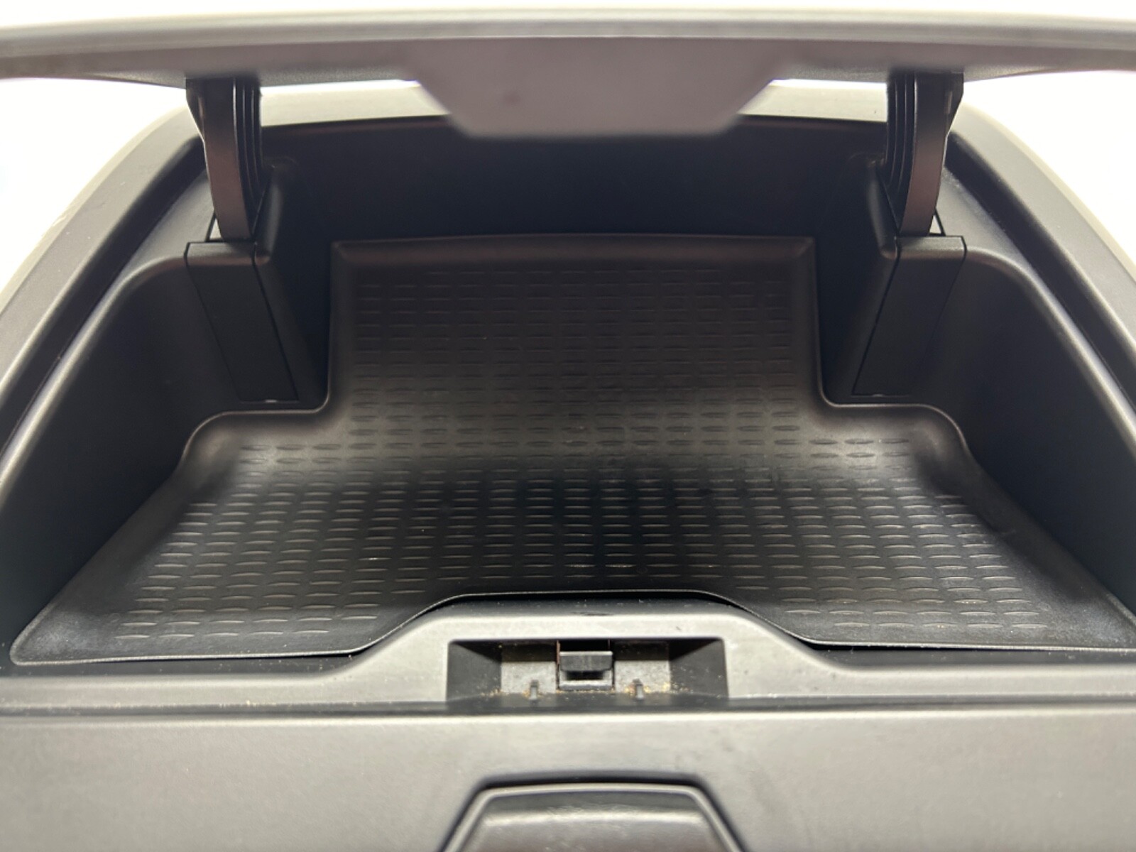 ✅ OEM BMW X3 E83 2004 - 2010 Front Top Middle Dash Center Storage Compartment