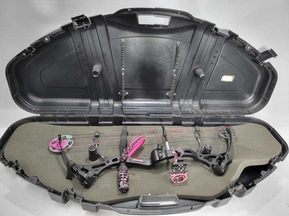 BEAR ARCHERY BOW SIREN W/CASE (P14027196)