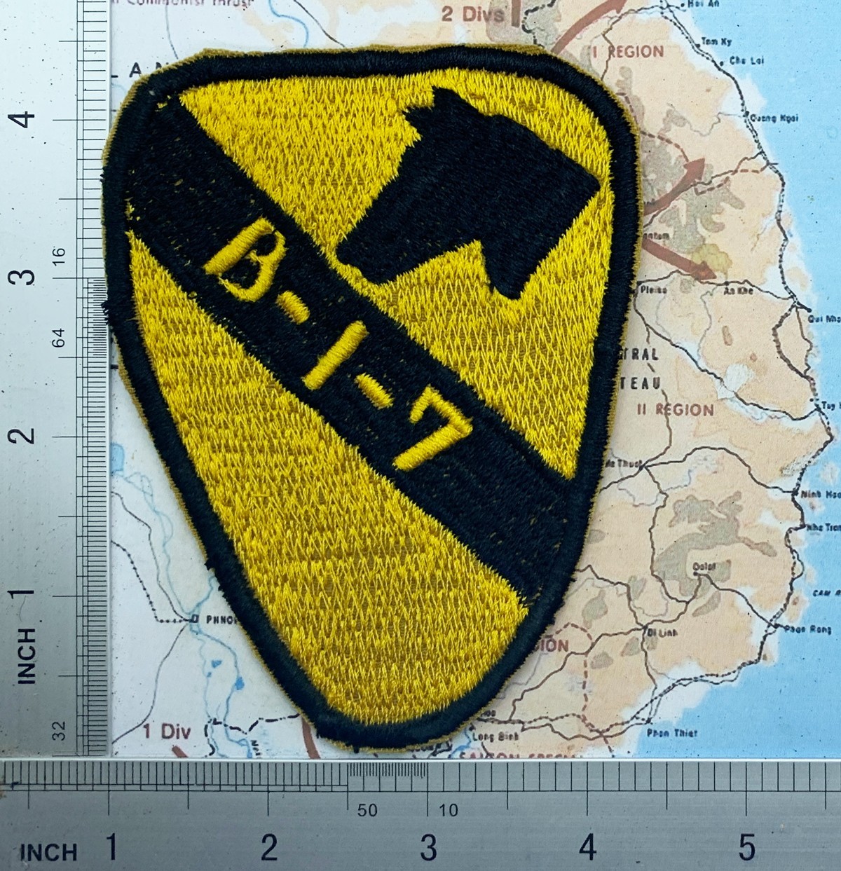 1 patch , 1st cavalry patch , 1ST SQUADRON , B- 1-7 , t11-845