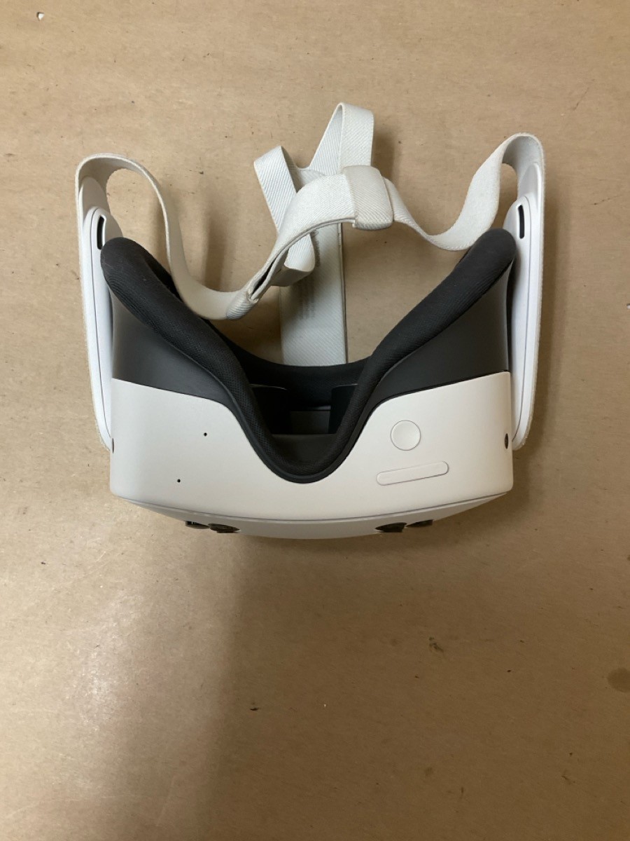 USED META VR HEADSET QUEST 3S (G29021672)