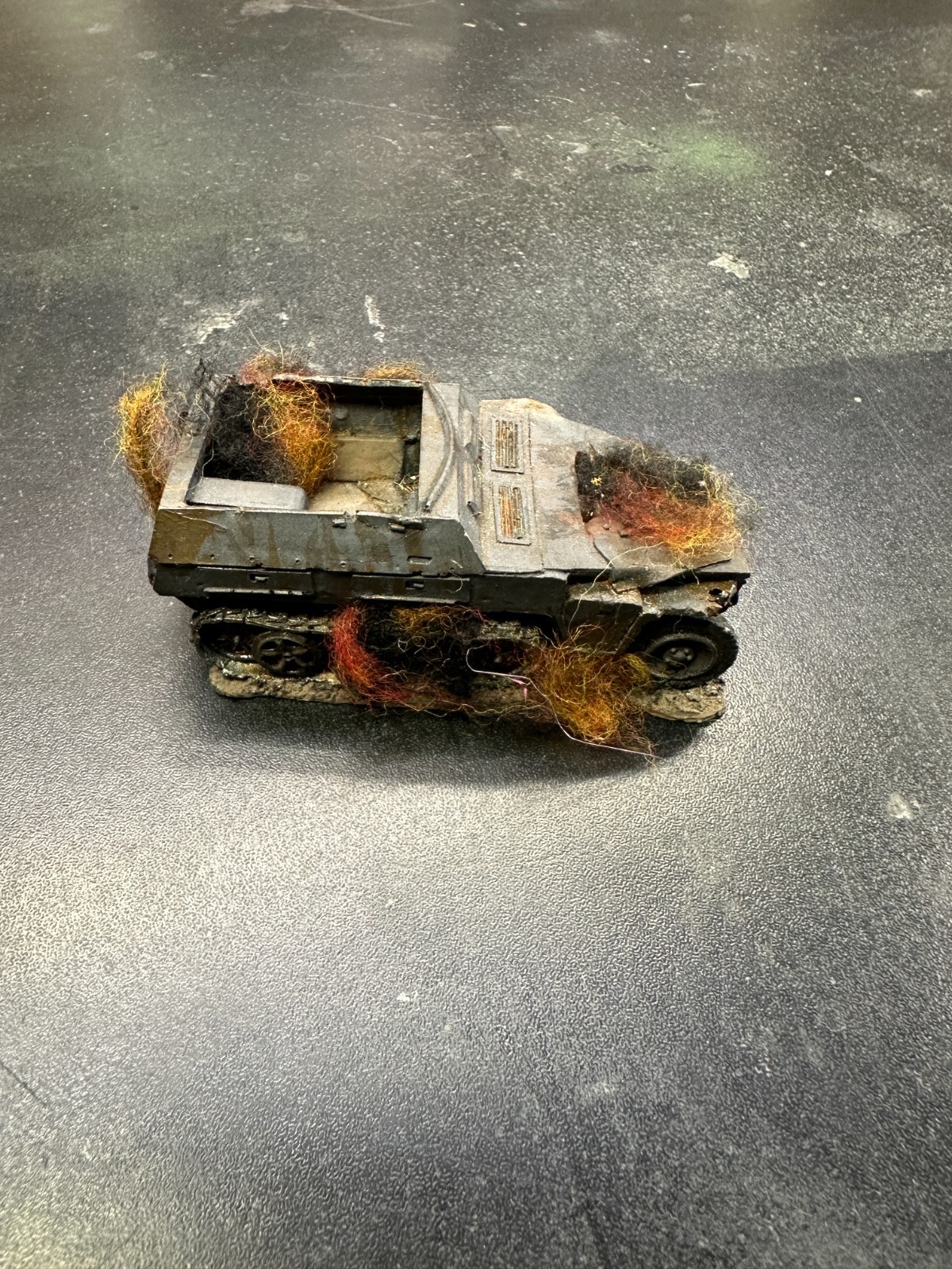 Wrecked Sd.Kfz. 251 Half-track Terrain - Bolt Action