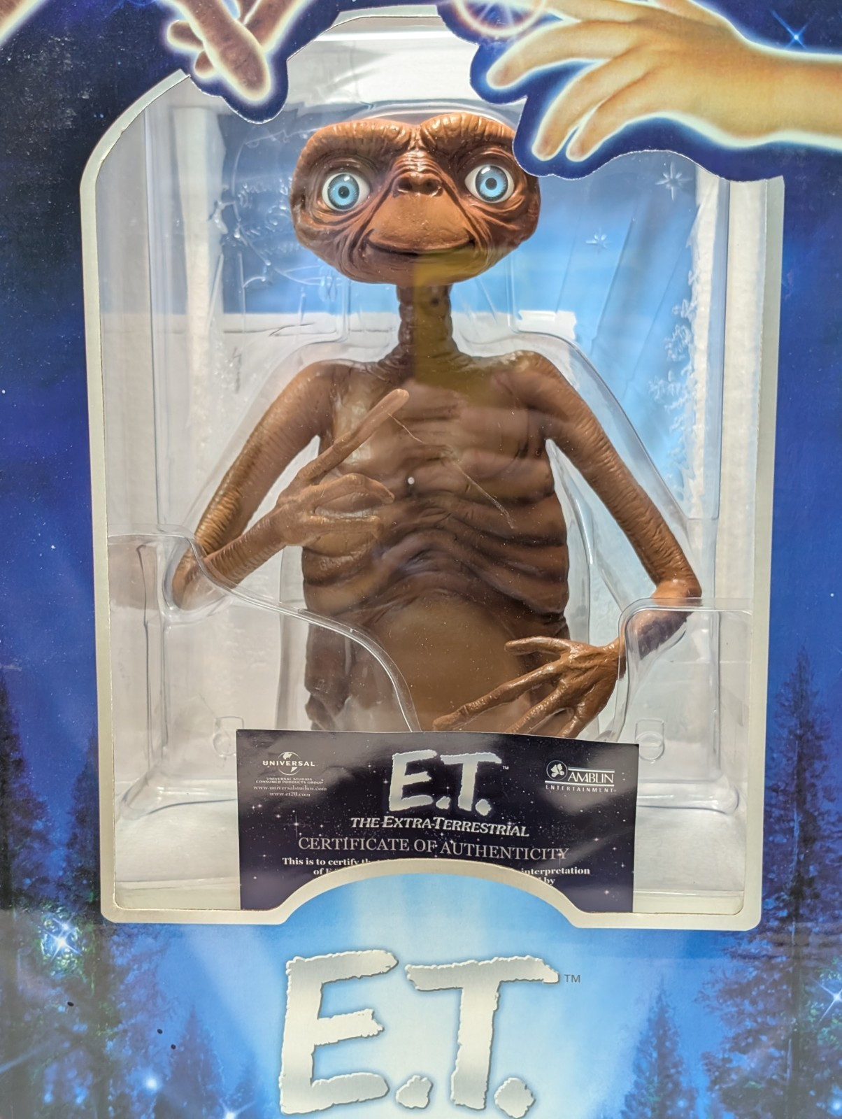 E.T. Extra Terrestrial 20th Anniversary 12" Collectible Figure ToysRus Exclusive
