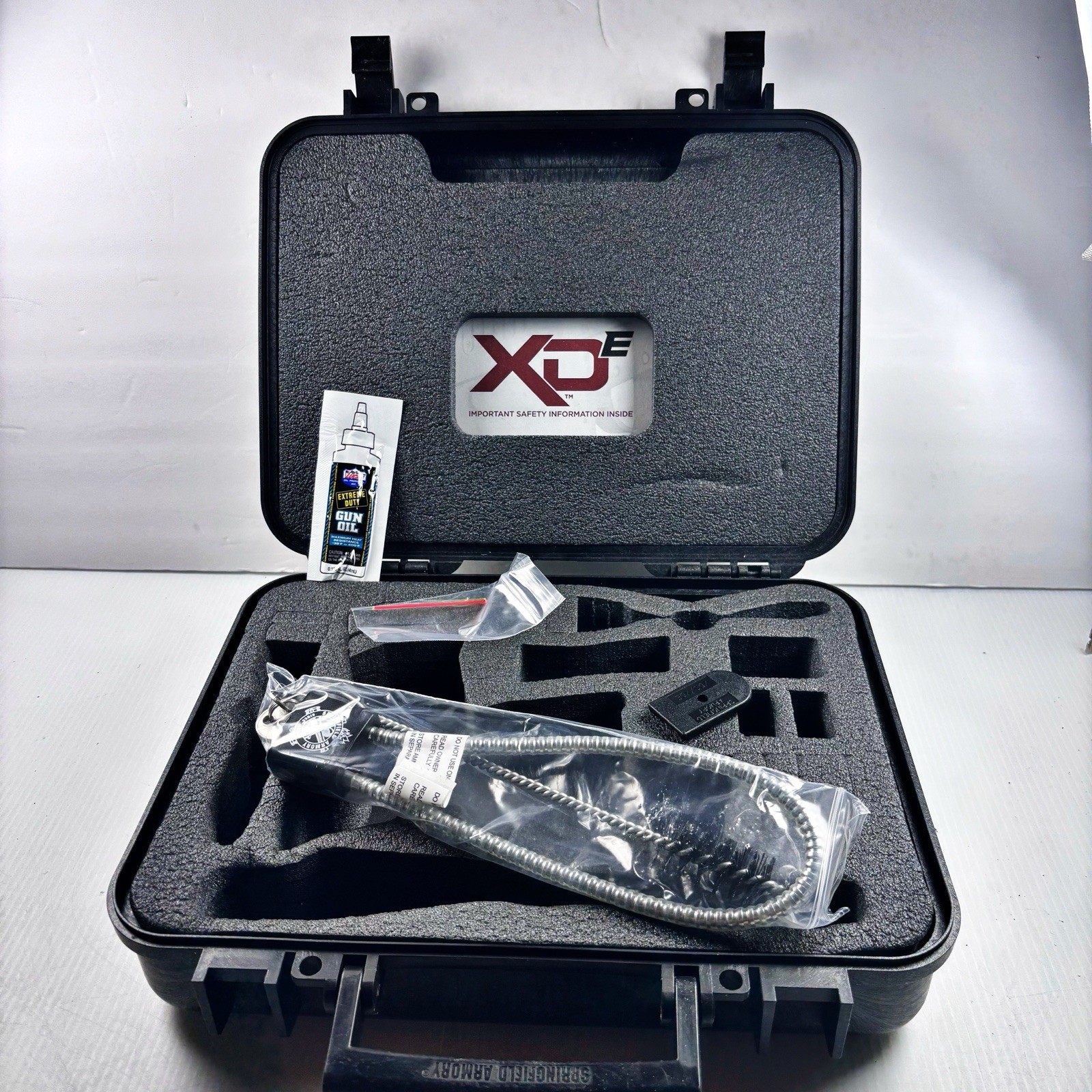 Springfield Armory XDE Black Hard CASE ONLY for 9mm Gun EMPTY with Lock ~ 2 Keys