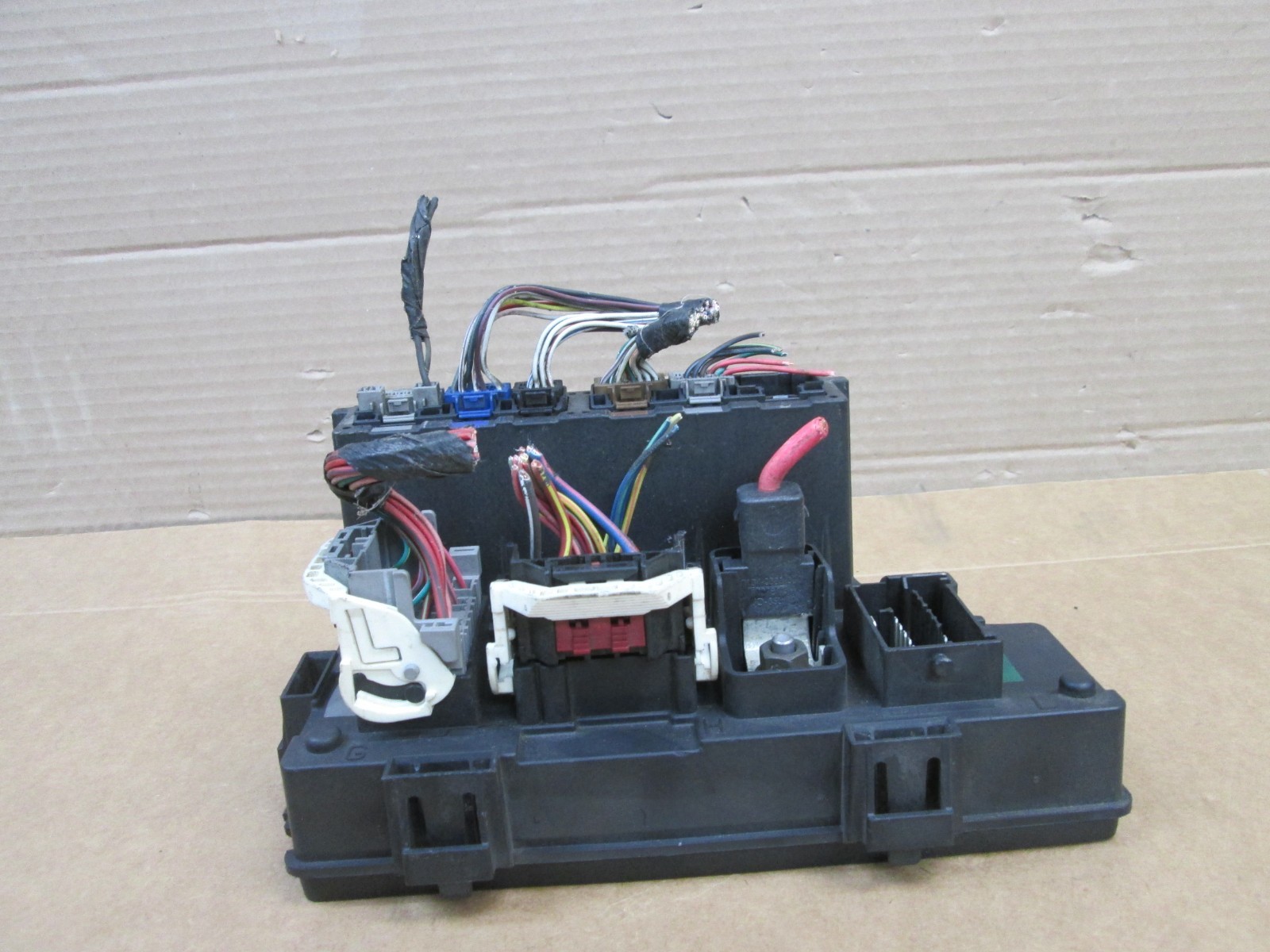 11-14 Chrysler 200 Totally Integrated Power Module Fuse Box TIPM 04692346 RL