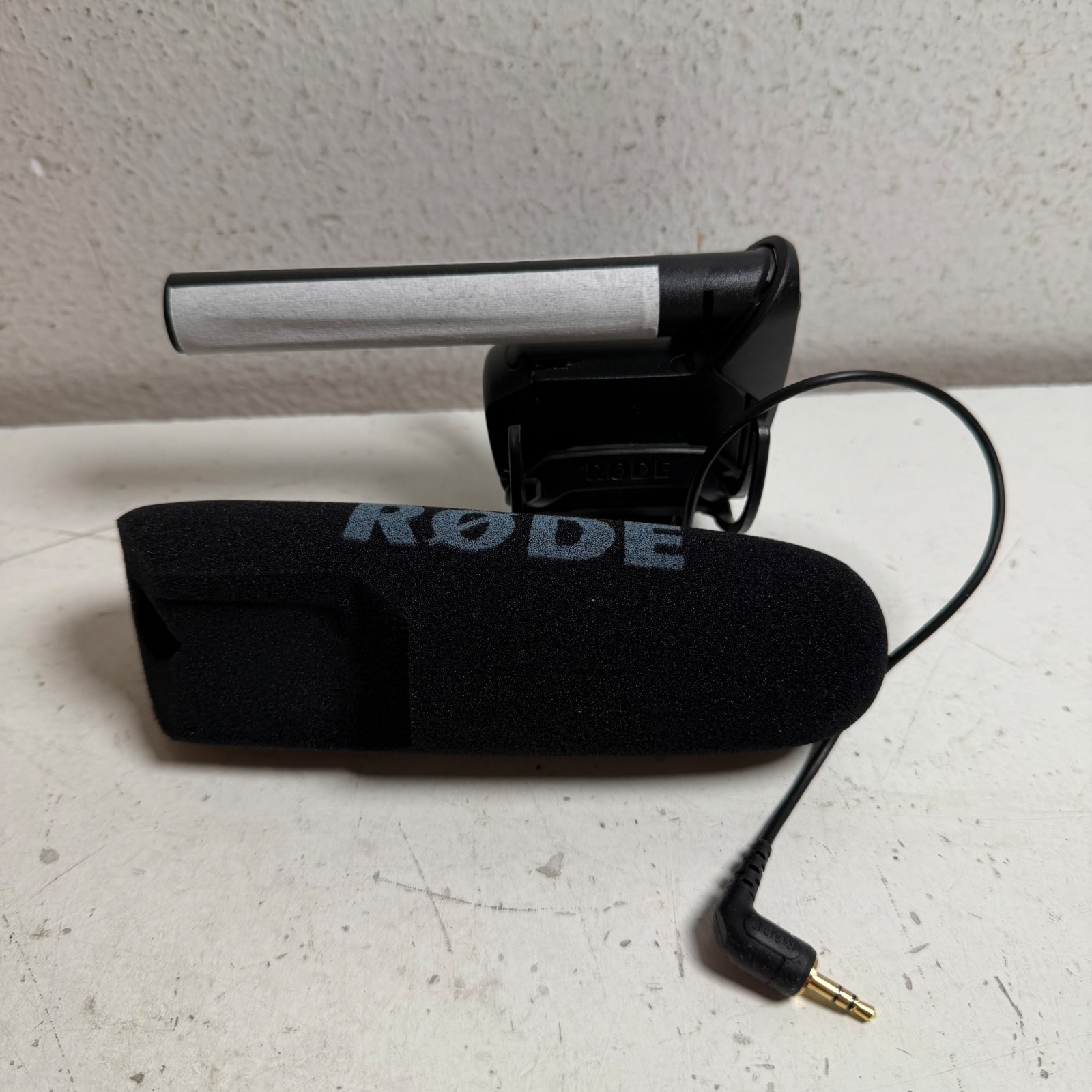 Rode VideoMic Pro Black Lightweight Supercardioid On-camera Shotgun Microphone
