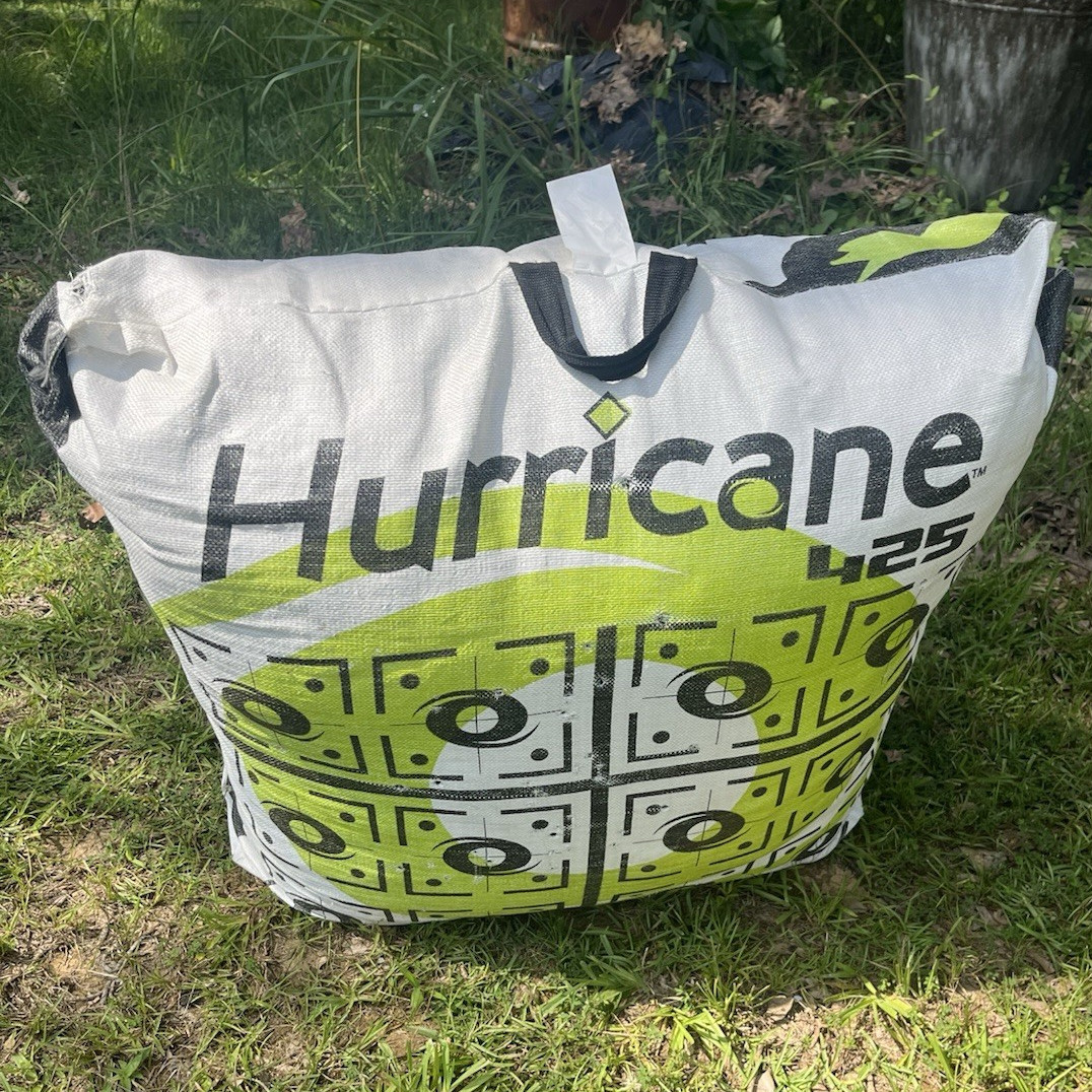 Hurricane 425 Bag Target for Archery, Traditional Theme, Green/White/Black