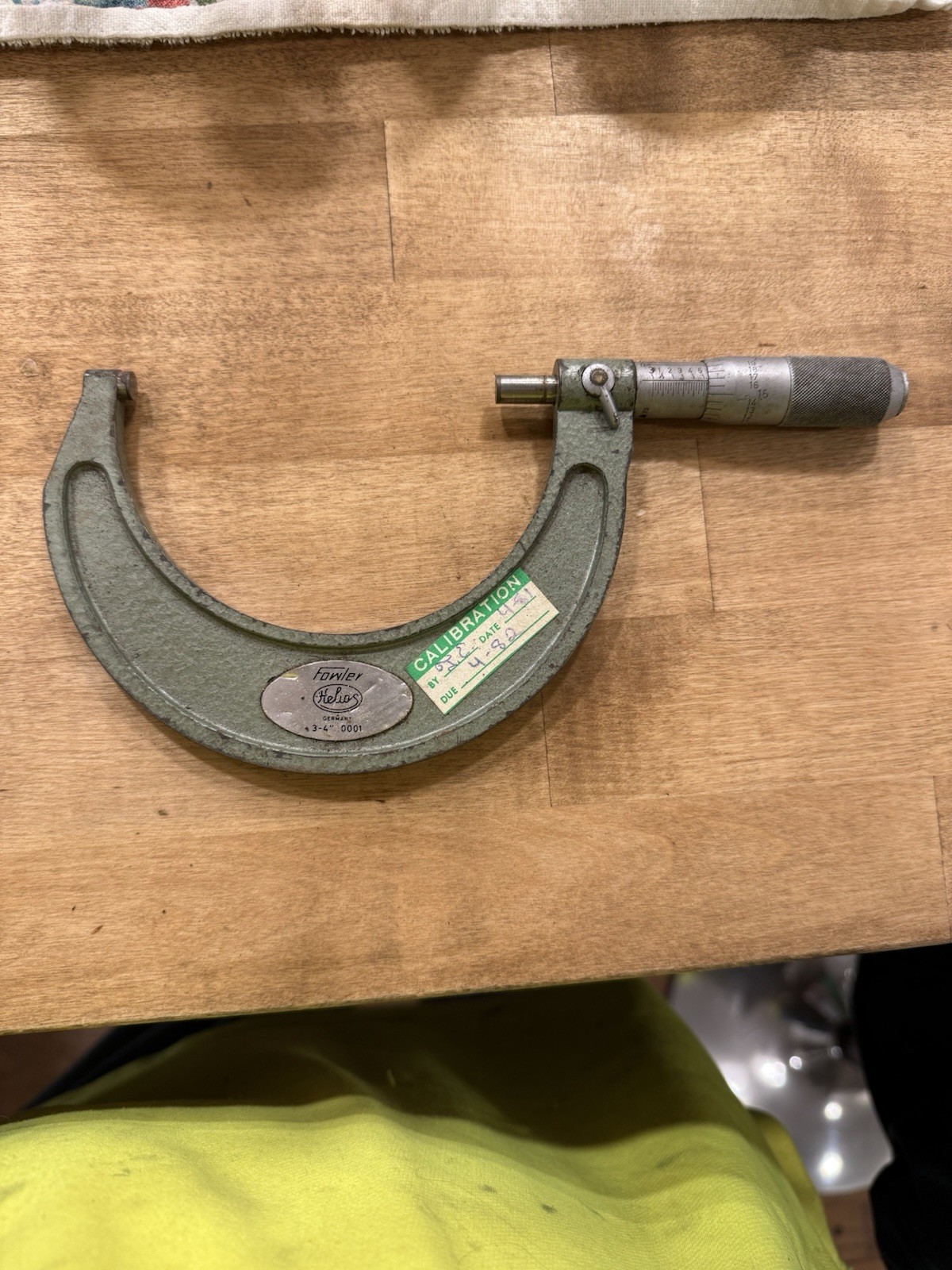 Fowler 3–4 Inch Outside Micrometer Made In Japan  Locking