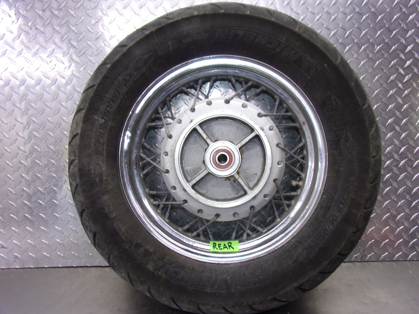 818 A KAWASAKI VULCAN EN 500 EN500 2000 OEM REAR  WHEEL