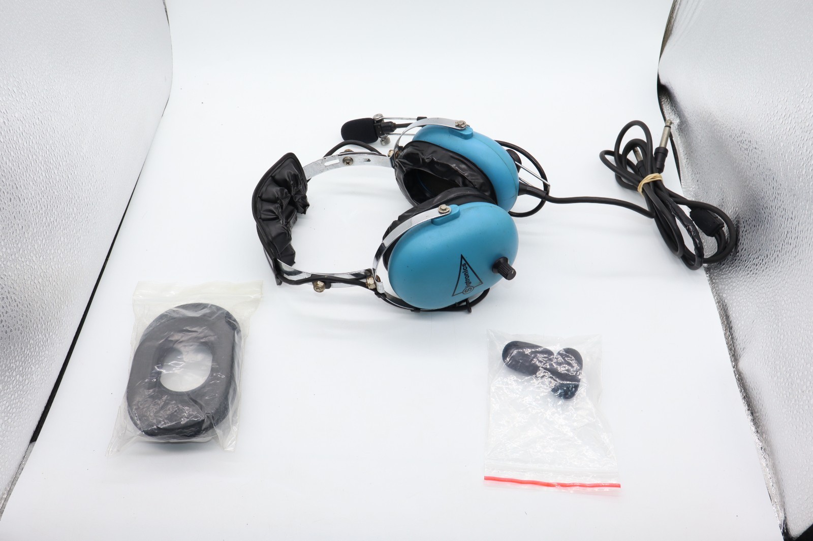 Sigtronics Headset with Microphone and Earpads | Model S-45 | Used