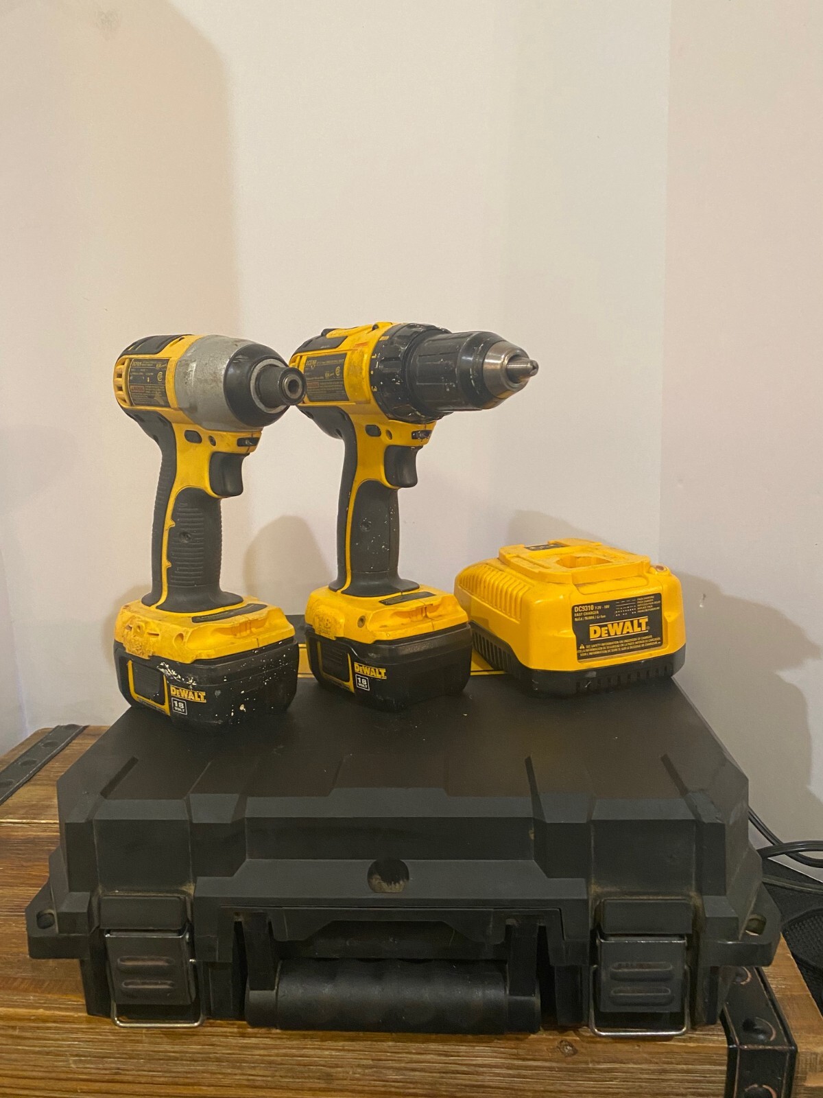 Dewalt 18V set of DCD760 1/2"  Drill and DCF826 1/4"  Impact Driver