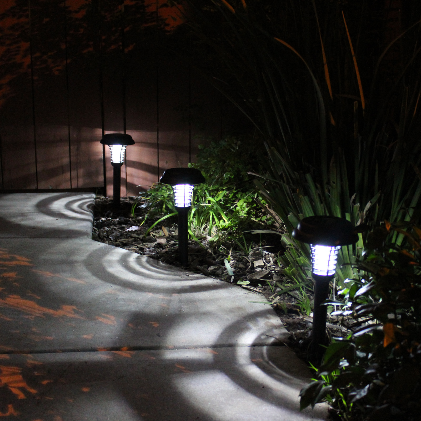 Solar Bug Zapper LED & UV Light Pathway Lighting Insect & Mosquito Control Safe
