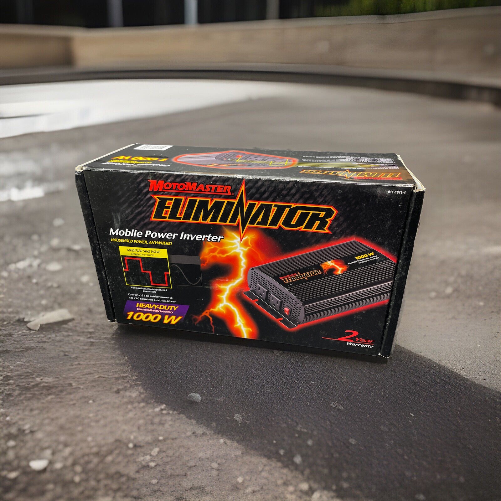 Motomaster Eliminator Power Inverter 1000W Car Converter Heavy Duty NEW IN BOX