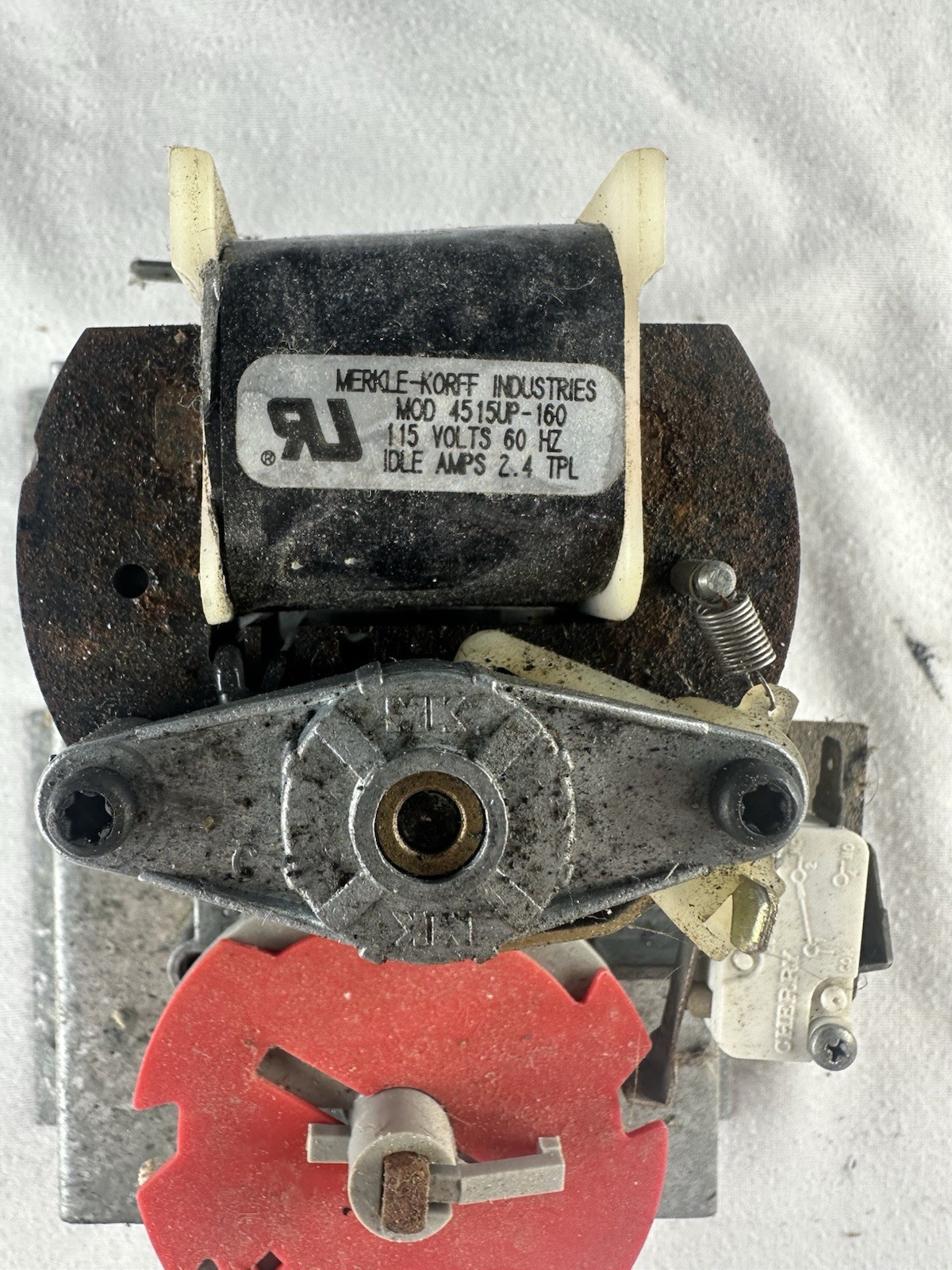 Dixie Narco Double Column Cam Soda Vending Machine Motor RED CAM not tested.