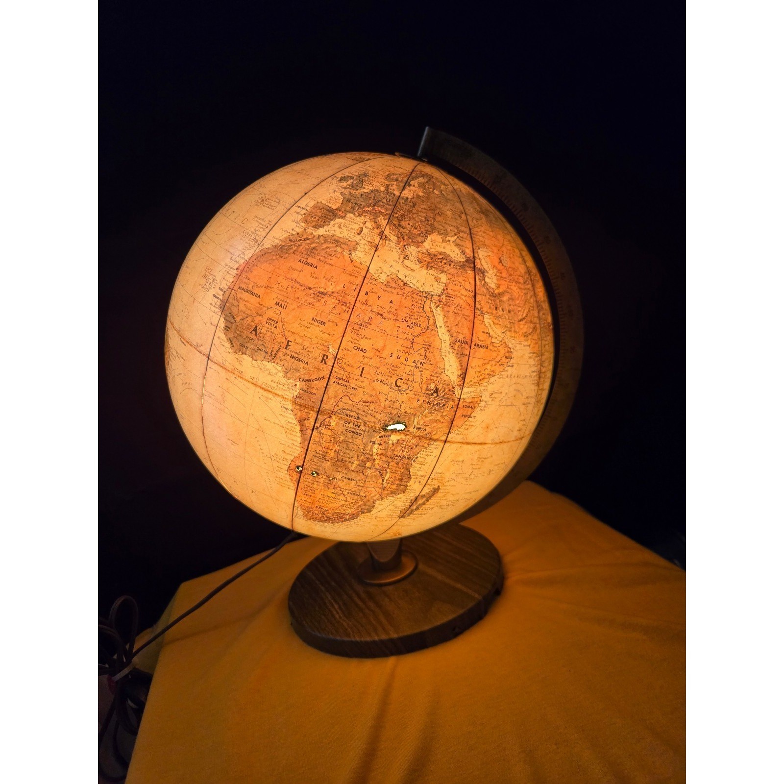 Vintage Replogle Illuminated World Globe