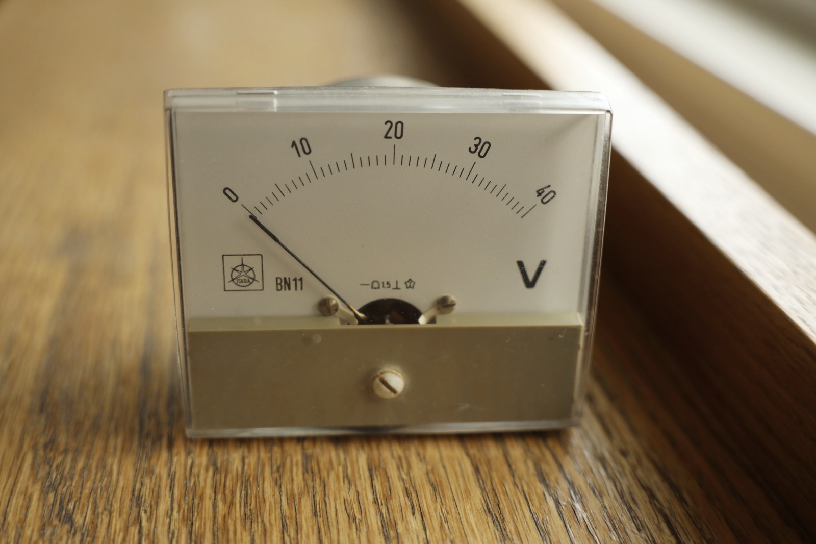 Voltmeter Iskra Yugoslavia 0-40V  Vintage BN11