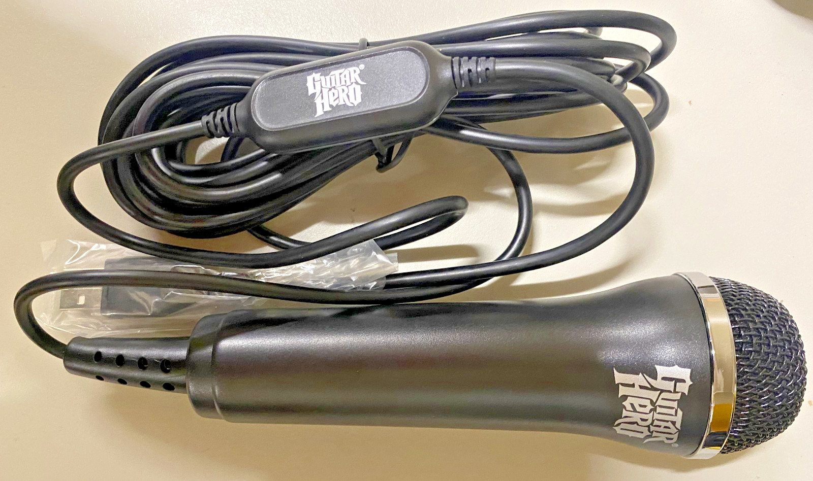 New Guitar Hero Wired USB Microphone by Activision